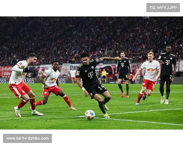 “欧冠焦点战：拜仁主场迎战圣吉罗斯，南大王盼提前出线”